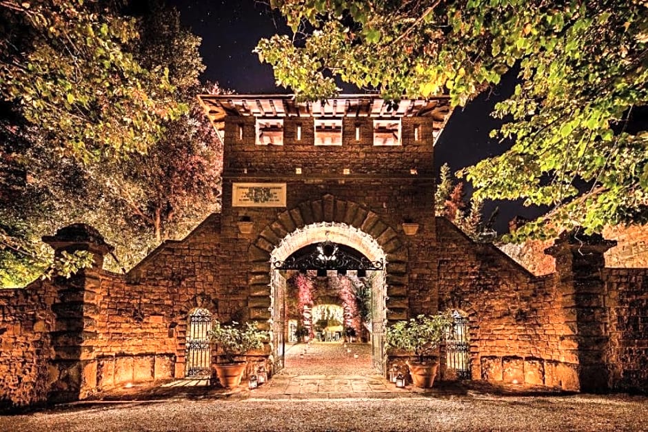 Castello di Cafaggio Suites