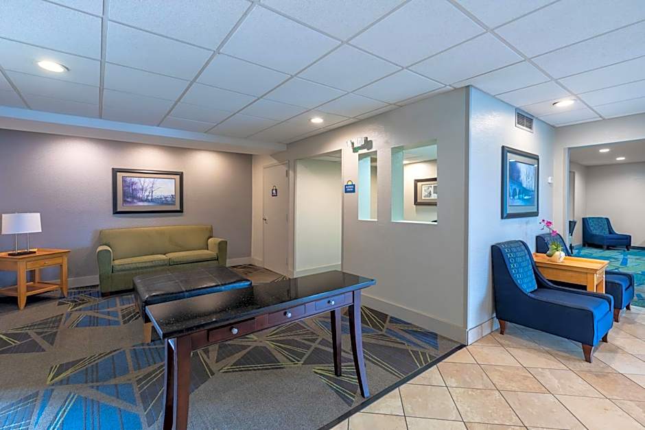 Days Inn by Wyndham Greenville