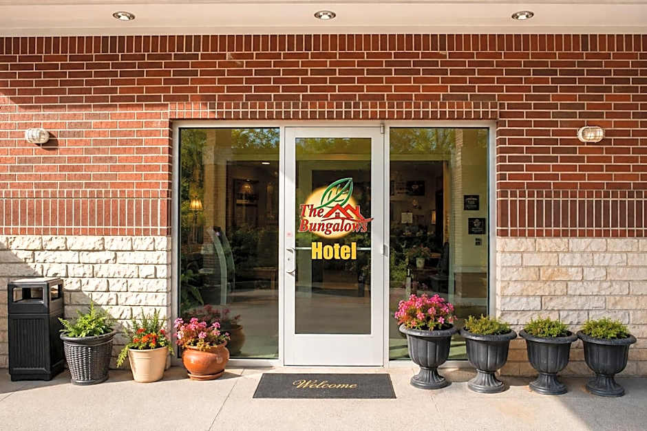 Texas Bungalows Hotel & Hotel Que at Lakeline Austin Cedar Park