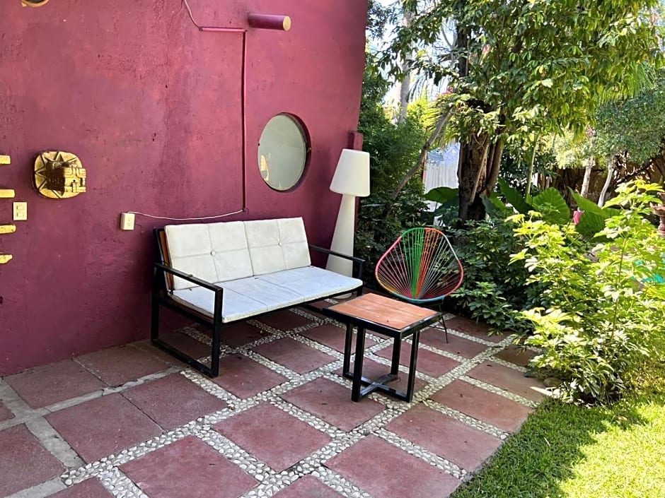 ETNICO LOCAL HOUSE