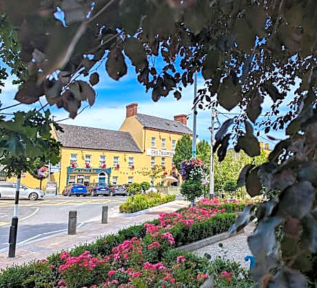 Headfort Arms Hotel