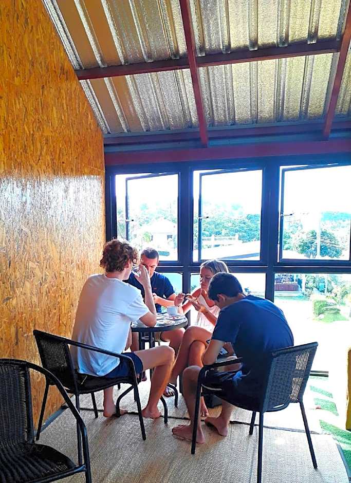 Lanta Hostel - Adult only