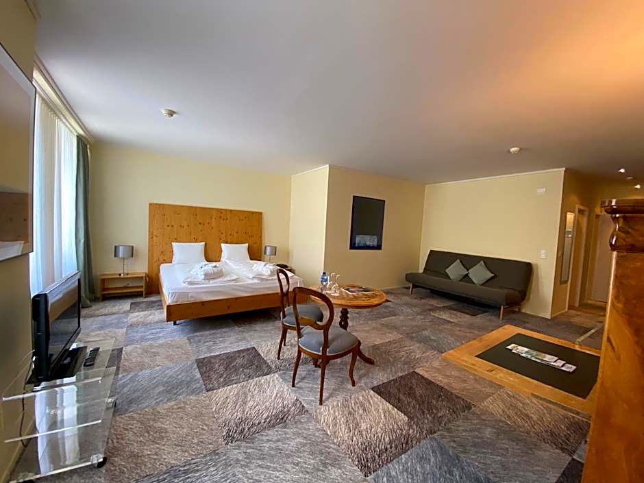 Thermal Hotels & Walliser Alpentherme Leukerbad