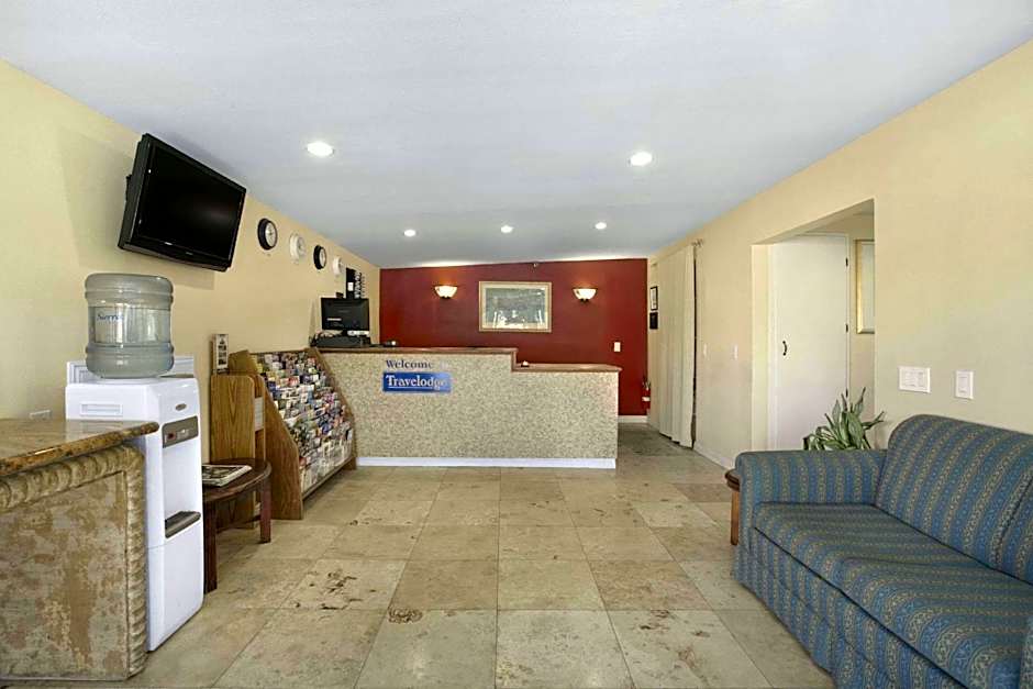 Sol Springs Inn
