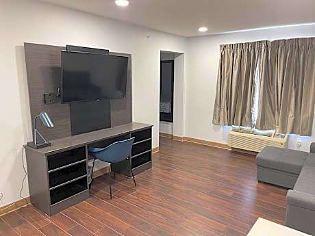 2 Queen Beds | Non-Smoking, Kitchen, Sofa-Bed