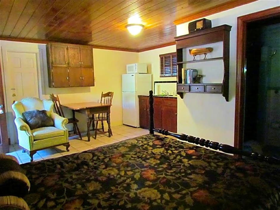 The Yearling Cabins