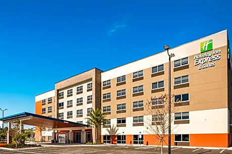 Holiday Inn Express & Suites Jacksonville - Town Center By IHG