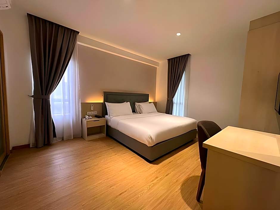 MIYABI HOTEL PERMAS