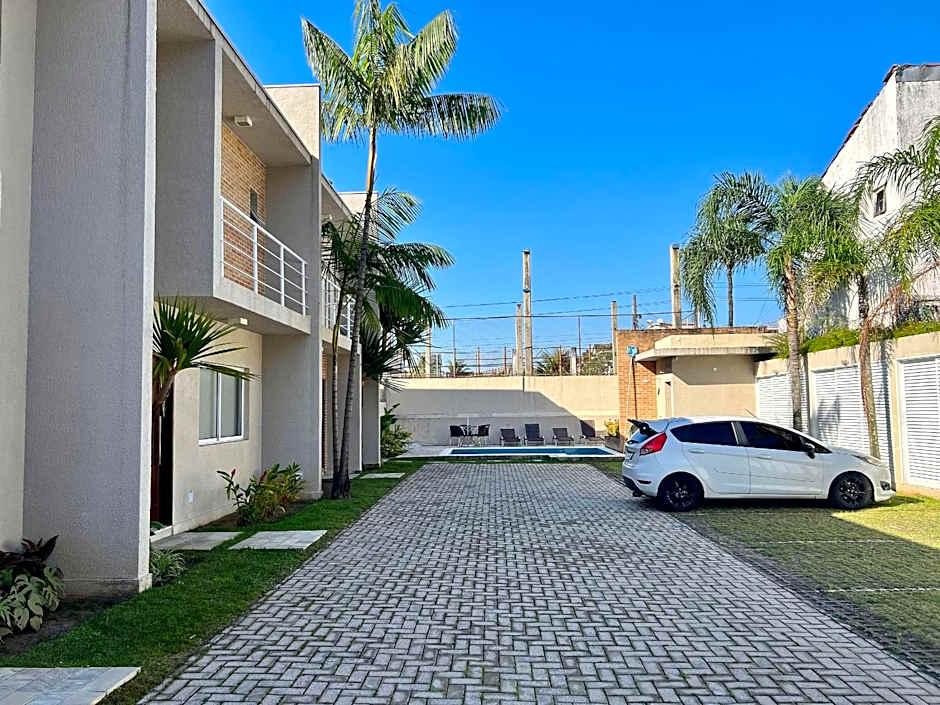 Condomínio a 100m da Praia