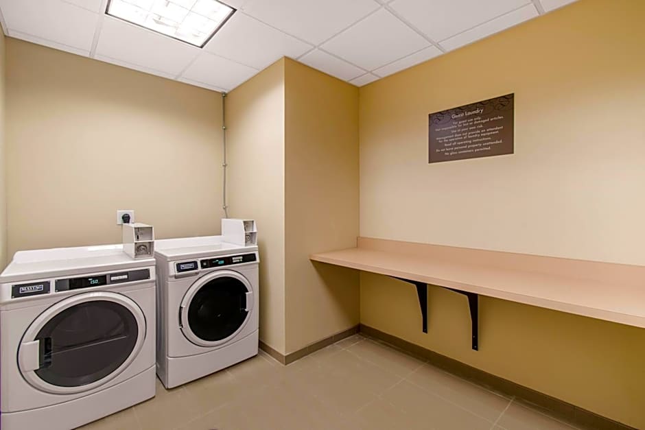 Comfort Suites Denver near Anschutz Medical Campus