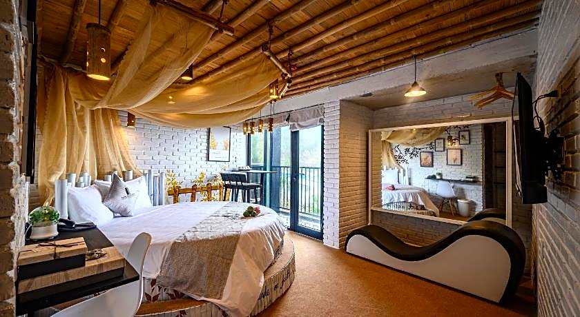 Mira Bai Xep - The Hidden Jewel