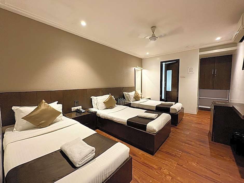 Gulf Hotel Colaba