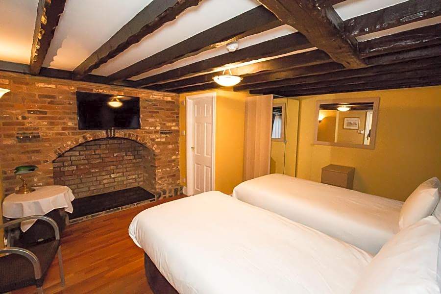 The Peacock Townhouse Hotel Kenilworth - Warwick