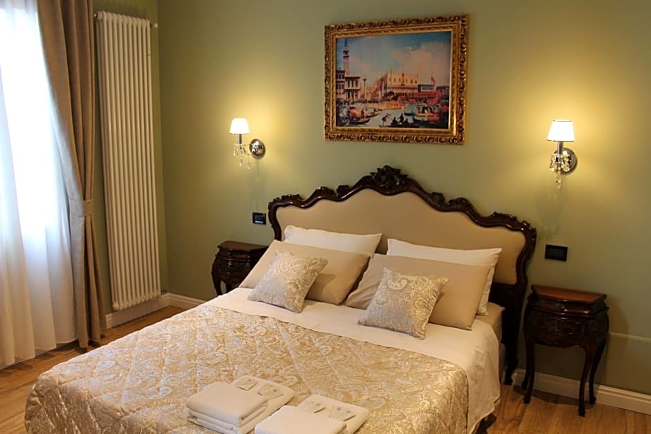 B&B Fine Venice