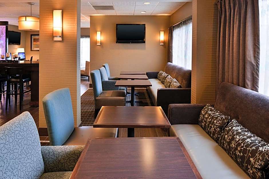 Best Western Plus Wichita West Airport Inn