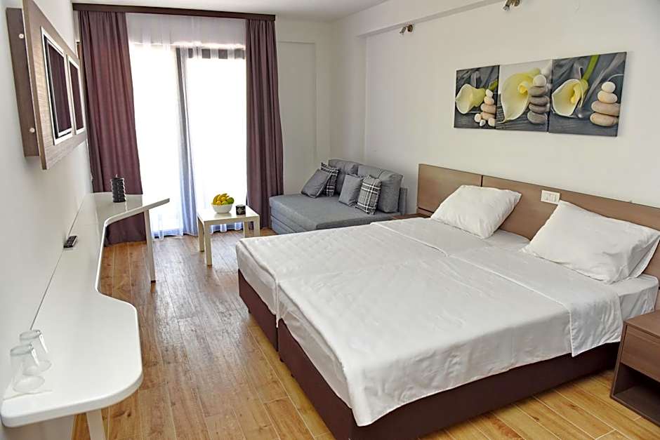 Photo 1 of 4 of Junior Suite, Balcony