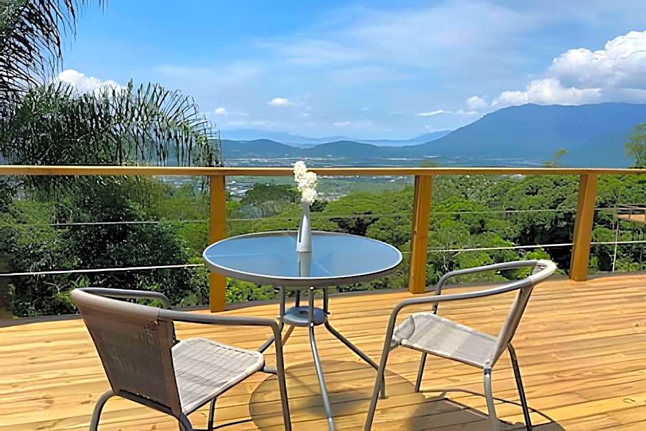 Chalé dos Alpes 1 hidromassagem e Lareira