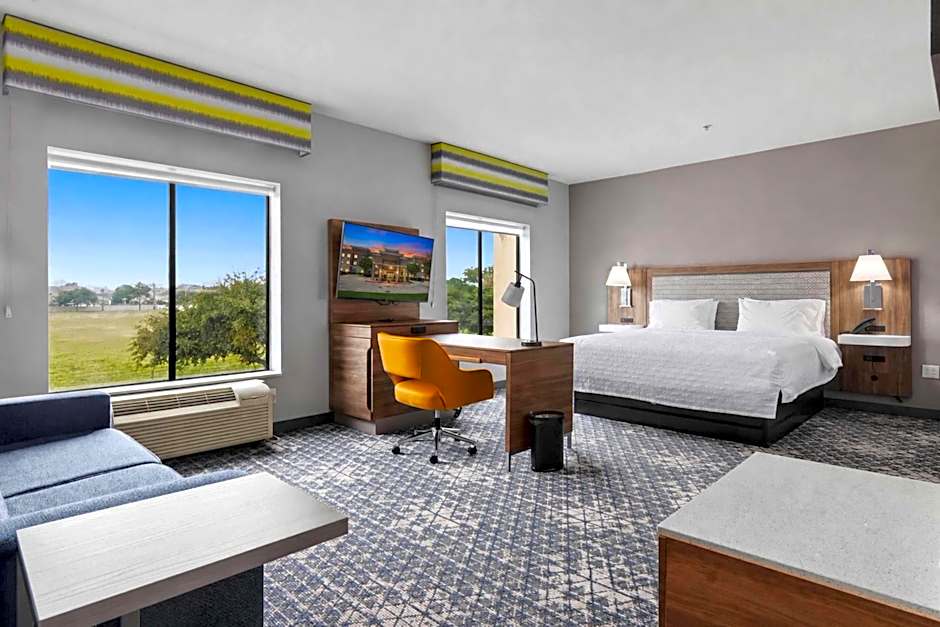 Hampton Inn & Suites Houston - Rosenberg