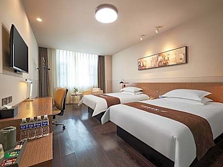 WH - Standard Zero Pressure Twin Room