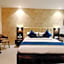 Pinnacle by Click Hotels, Lucknow