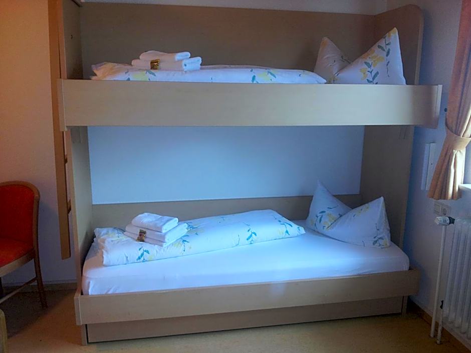 Hotel - Restaurant Hirschen - Werneths Landgasthof beim Europa- Park Rust