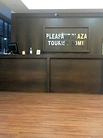 PLEASANT PLAZA TOURIST HOME