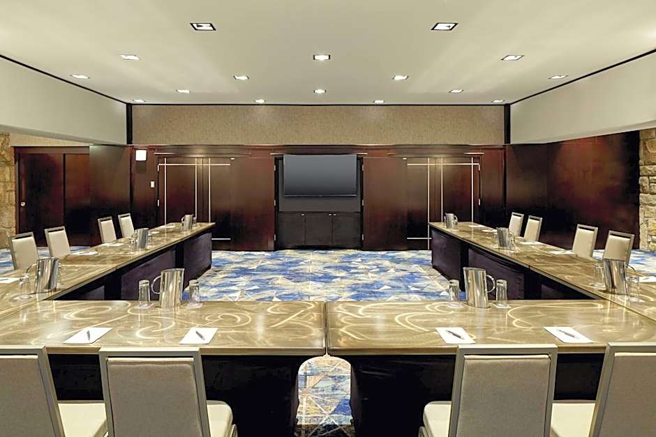 Sheraton Montreal Airport Hotel