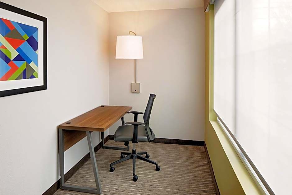 Holiday Inn Express Harrisburg East By IHG