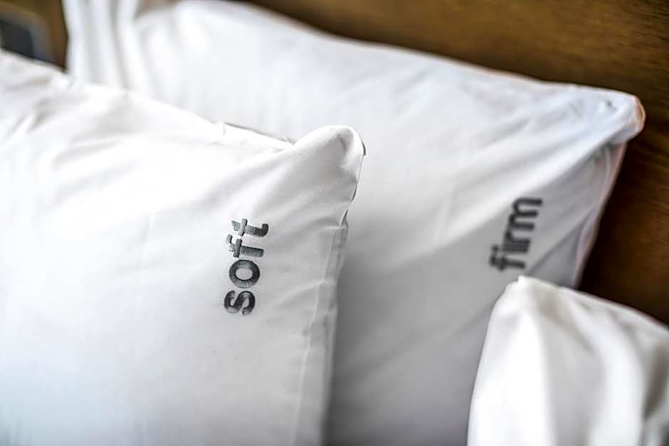 Holiday Inn Express Melbourne Little Collins By IHG