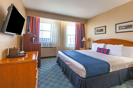 2 Queen Beds Accessible Room