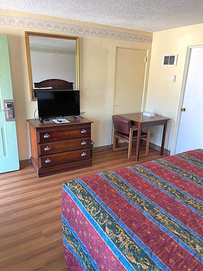 Villa West Motel