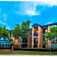 The Reside Fully Furnished Condos - Medical Stays Welcome