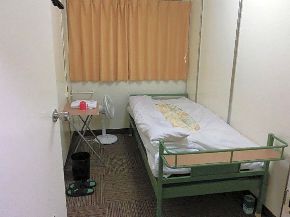 Shochikubai Hostel No.2 - Men Only