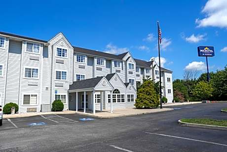 Microtel Inn & Suites by Wyndham Hagerstown by I-81