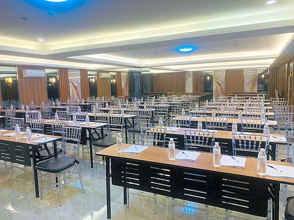 EL VISTRA HOTEL ANGELES 