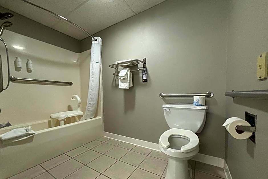 Super 8 by Wyndham Mt. Carmel IL