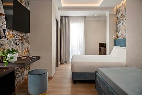 Deluxe Room with Sea Side View