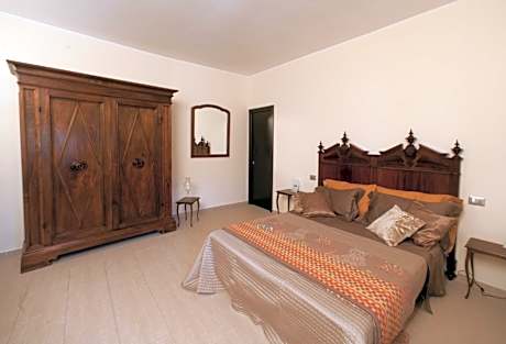 Double Room with Private External Bathroom