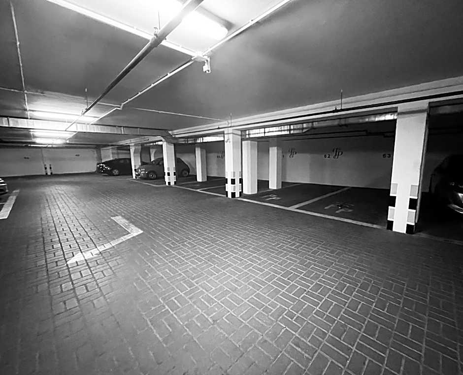 Platinum Apartments Aparthotel