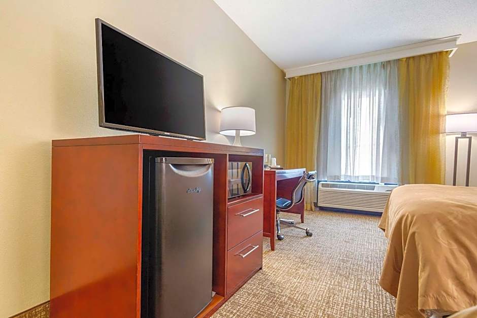 Quality Inn & Suites Olde Town