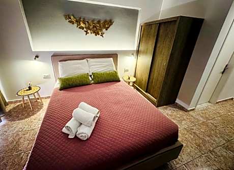 Deluxe Double Studio