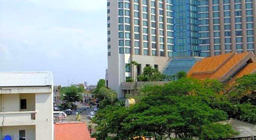 Chada Veranda Hotel