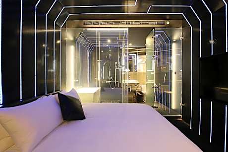 Light-Year Room with Double Bed
