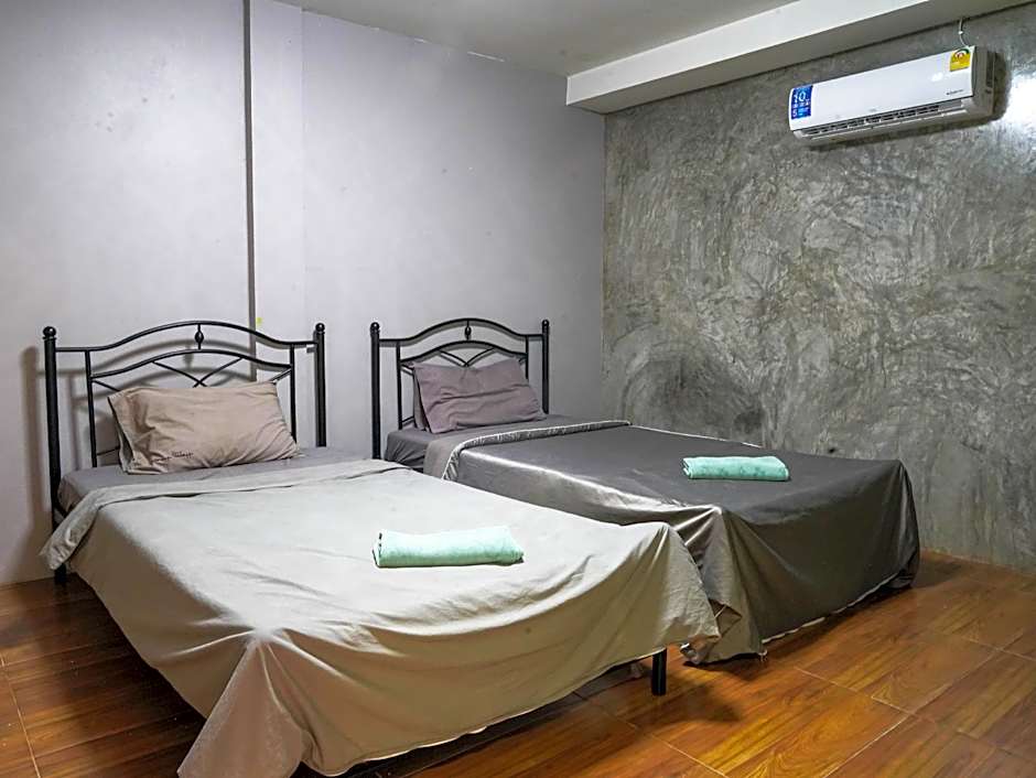 RoomQuest Amphawa VaylaSamran