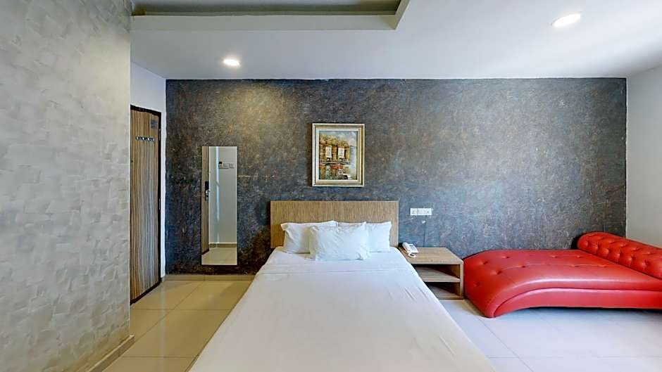 Era Plus Hotel