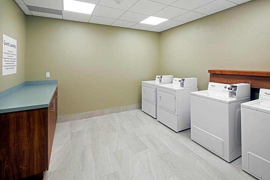 Holiday Inn Express & Suites Terrace By IHG