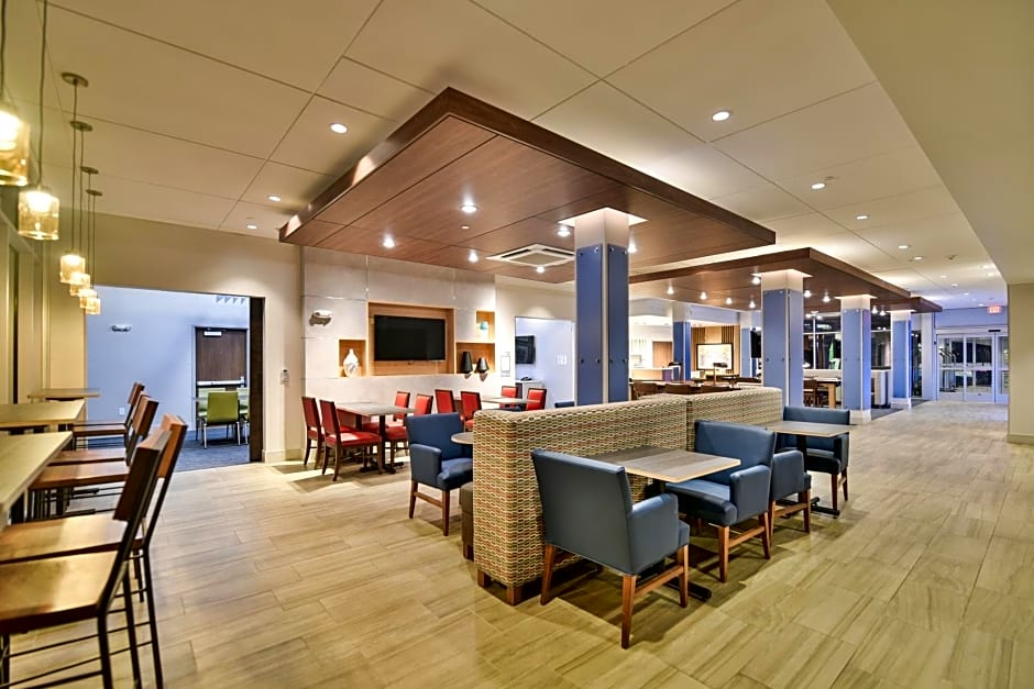 Holiday Inn Express & Suites Lehi - Thanksgiving Point