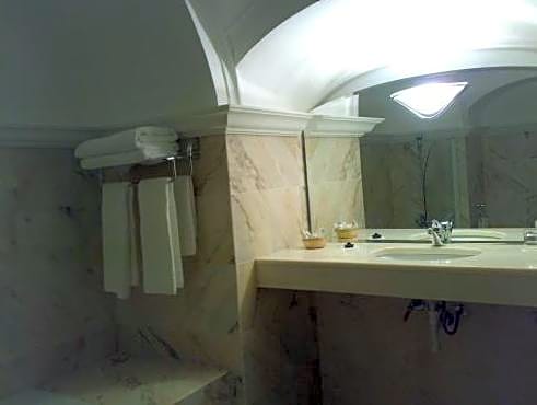 Casa Amarela TH & National Monument