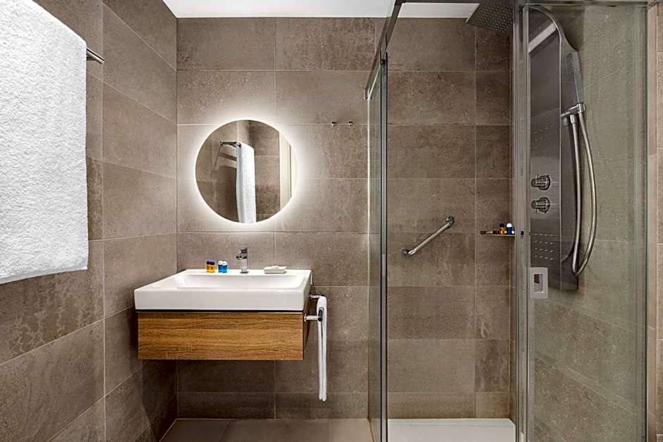 Seaview Residence with private pool