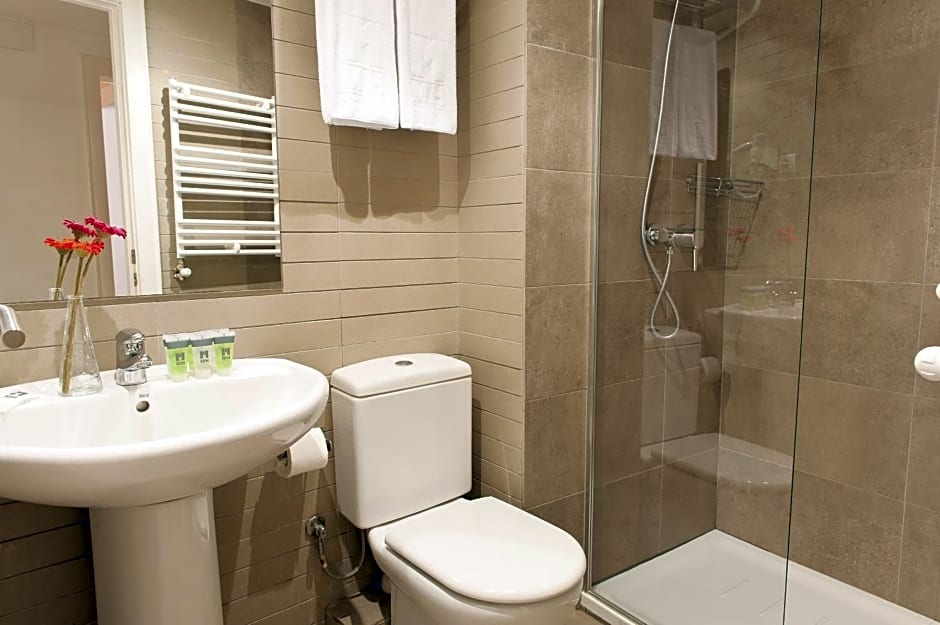 MH Apartments Liceo
